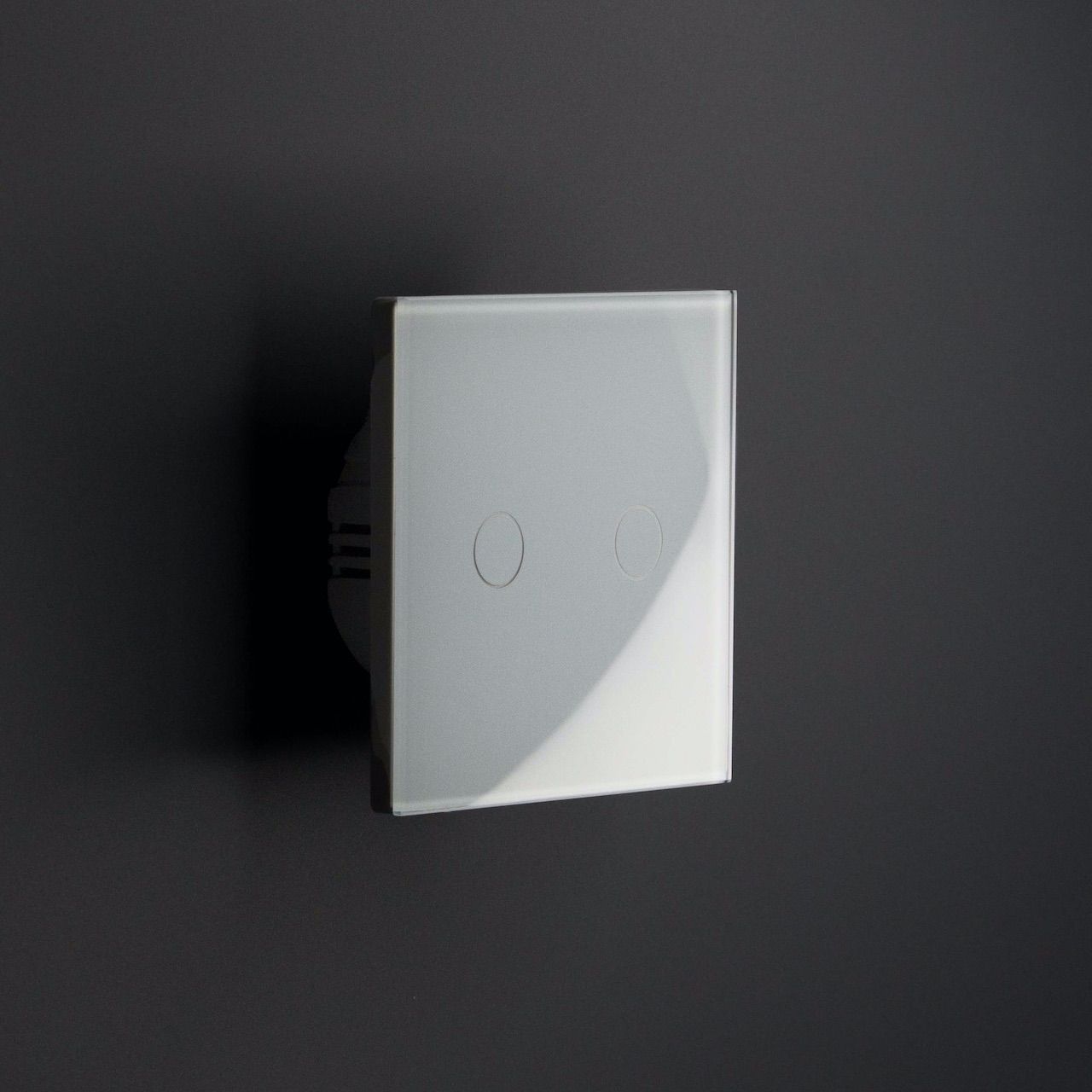 Сенсорный выключатель с пультом