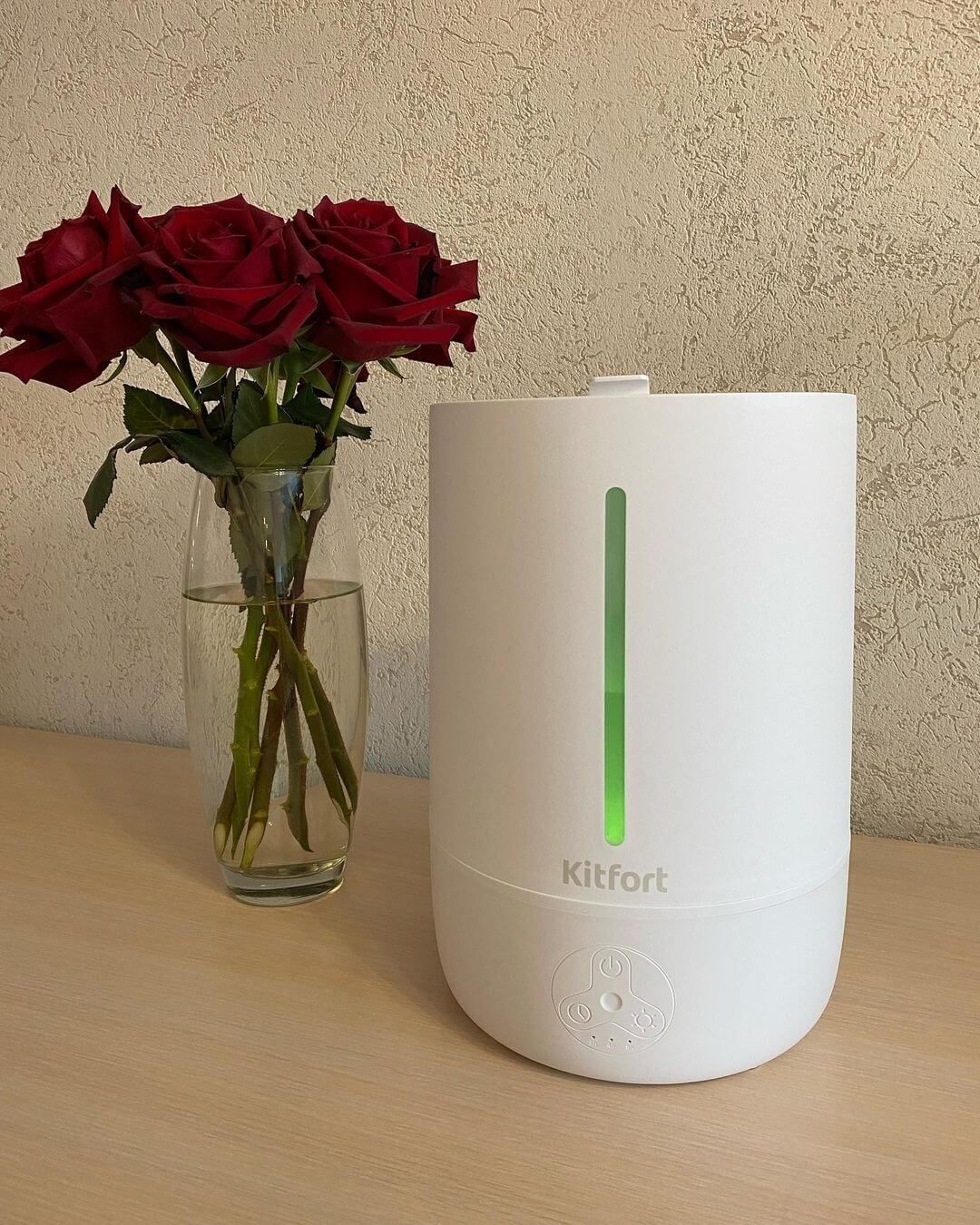 Увлажнитель воздуха Kitfort КТ-2832, белый, ультразвуковой, таймер ...