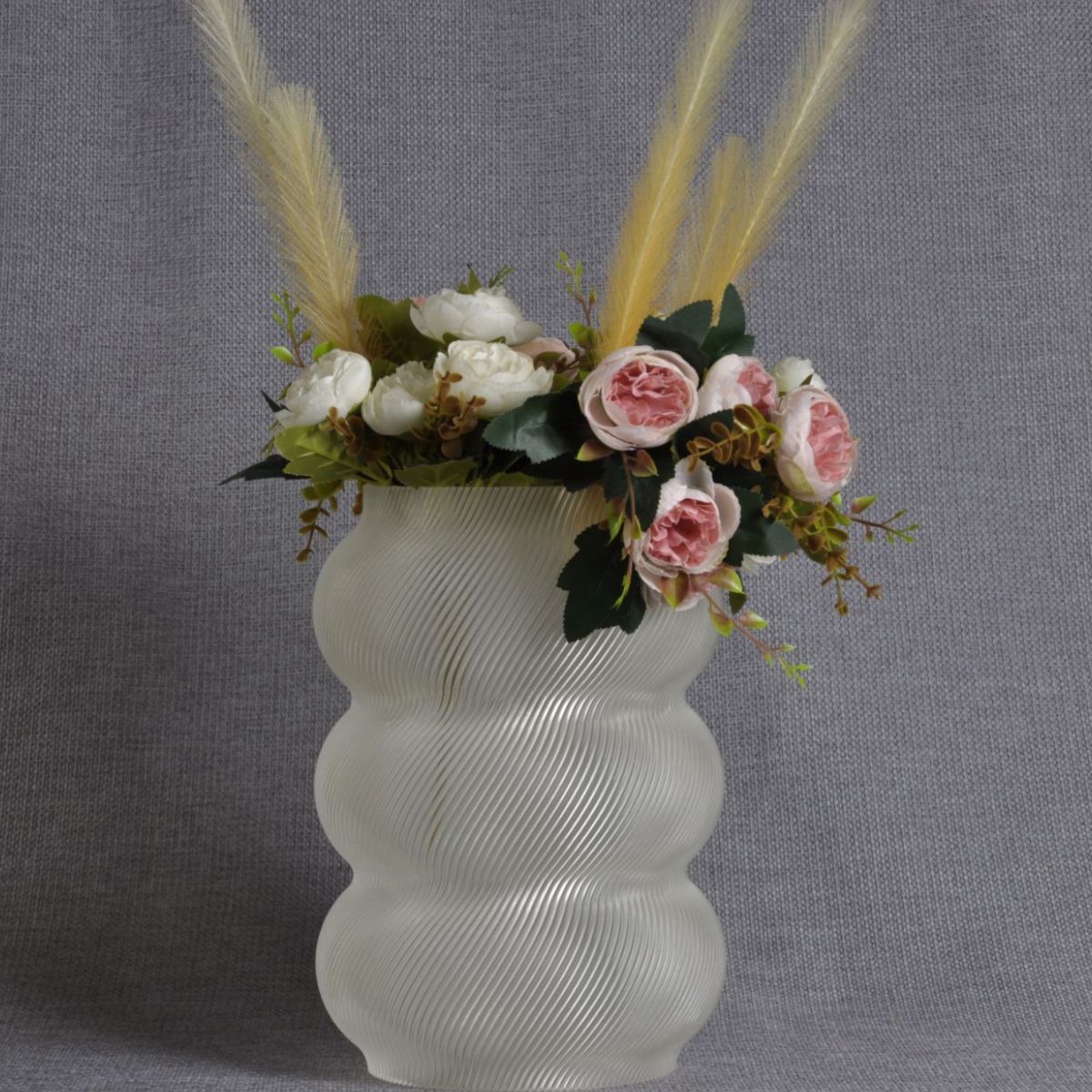 Необычная ваза для цветов "Toro" - купить вазу в интернет-магазине OZON ...