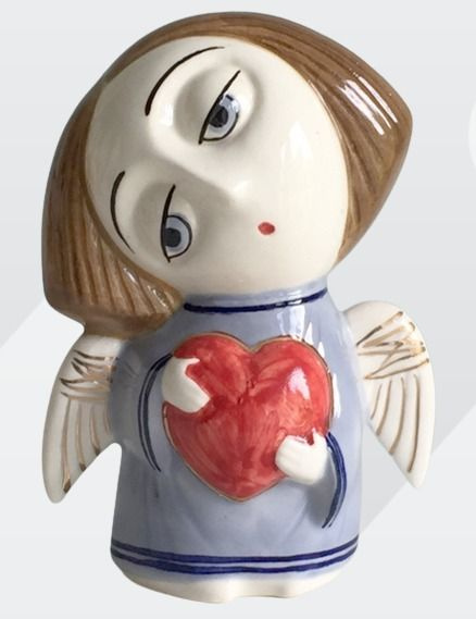 Статуэтка Ангел  с сердцем фарфор #1