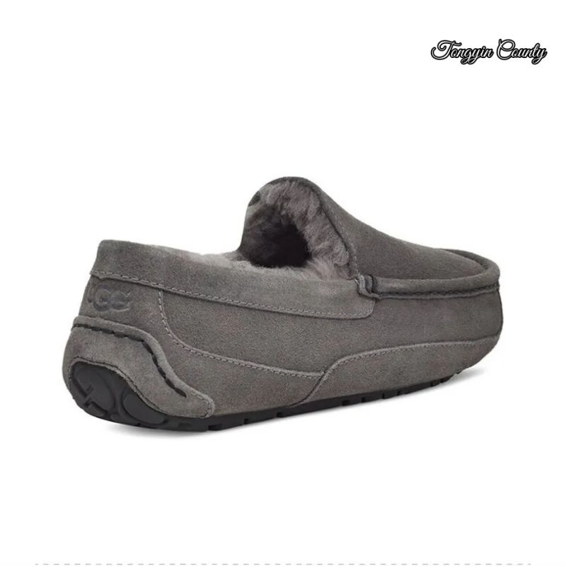 Мокасины UGG Ascot Slipper #1
