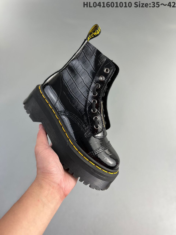 Ботинки Dr. Martens #1