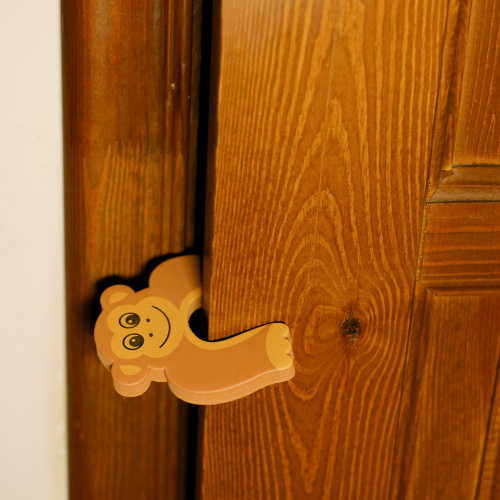 Фиксатор ограничитель детский для двери / стоппер, Обезьяна - купить с ...