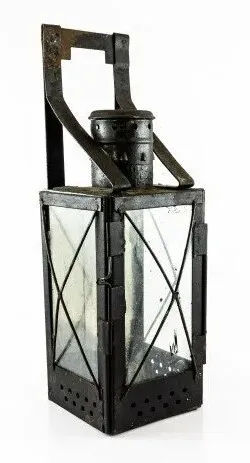 Фонарь свечной СССР 1954-1955г., замок шпингалет, вариант