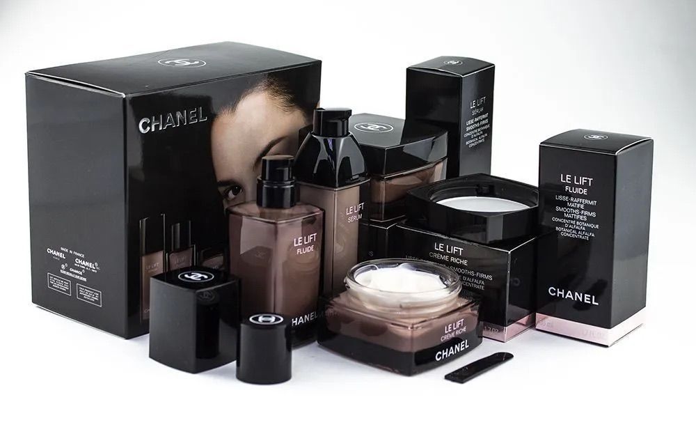 CHANEL LE LIFT トラベルセット　週末お値引きしました。 6613852551.jpg