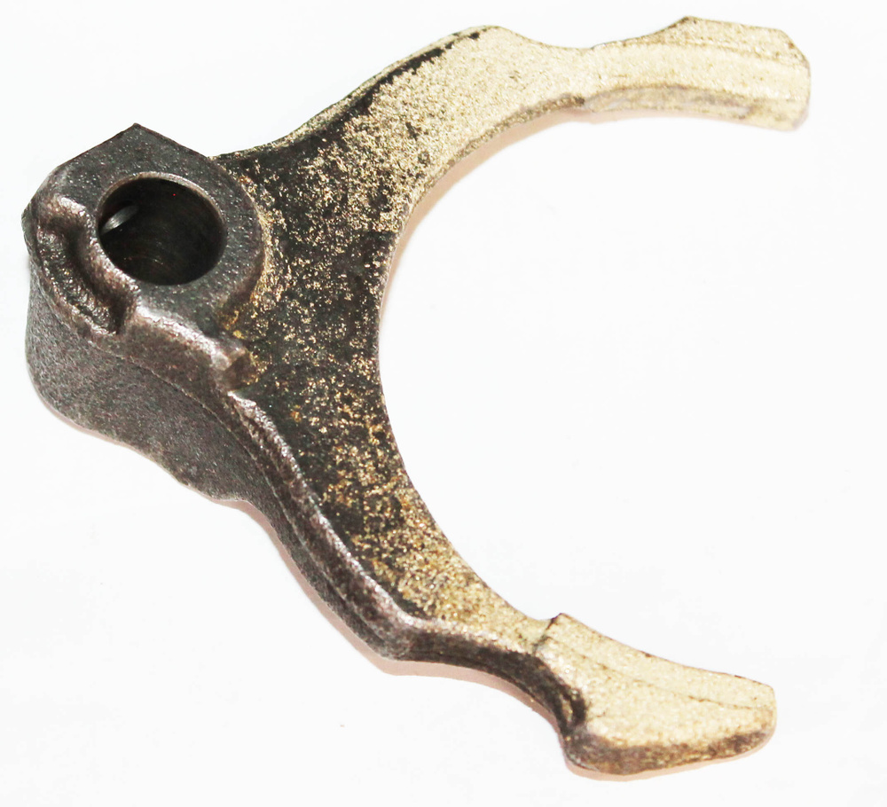 Вилка передач ваз 2110. Вилка коробки ваз 2110. Вилка кпп ваз 2110. Вилки кпп ваз 2110. 2110-1702046.