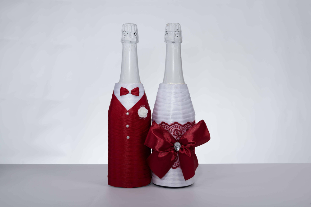 Украшение бутылок шампанского на свадьбу: наборы наклеек, декора