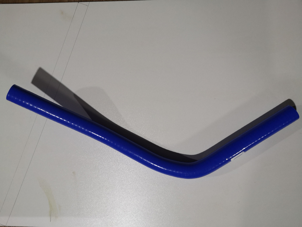 ВАЗ 2170 8кл Приора силиконовый патрубок расширительного бачка - купить ...