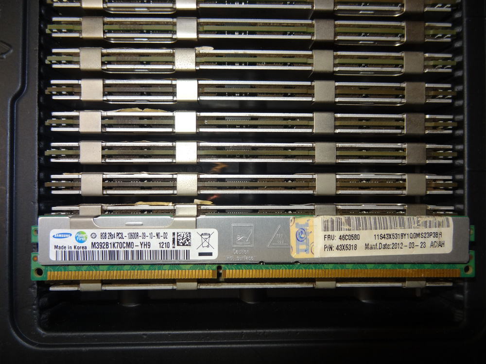 ☆SAMSUNG 8GB 2Rx4 PC3L-10600R-09-10-E1-D2 8GBx4=32GB☆中古④