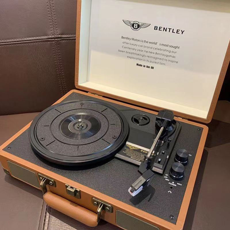 Виниловый проигрыватель / Проигрыватель для виниловых пластинок BENTLEY ...