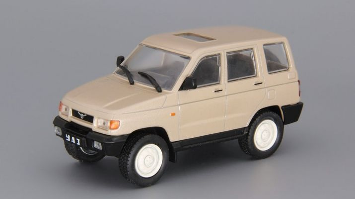 Коллекционная модель автомобиля УАЗ 3160 / масштаб 1:43 #1