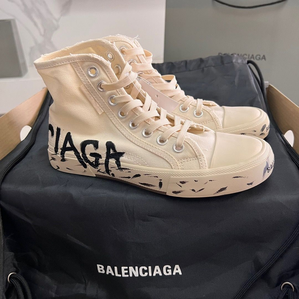 Balenciaga v2 sale