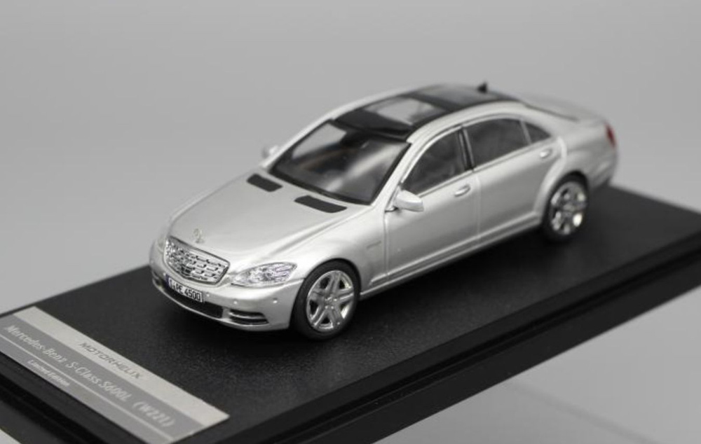модель автомобиля Коллекционная металлическая Motorhelix 1:64