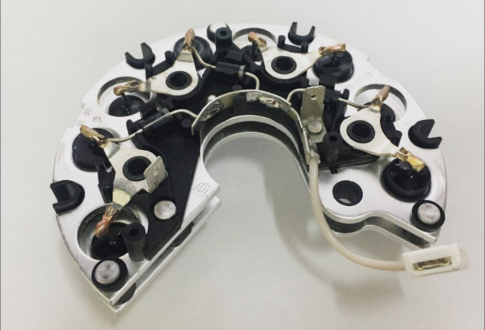 Диодный мост (выпрямительный блок) ВАЗ 2110-2112 90 ампер (на генератор ...