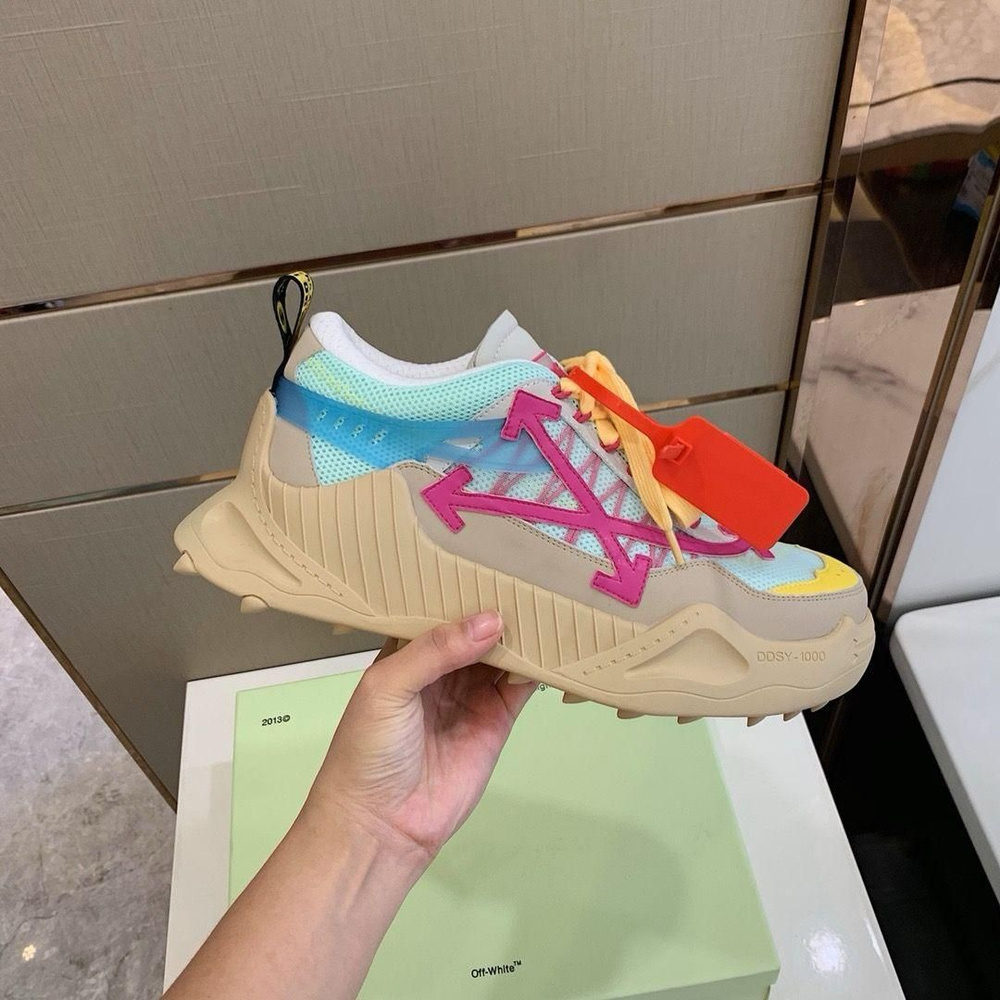 Кроссовки Off-White - купить с доставкой по выгодным ценам в интернет ...