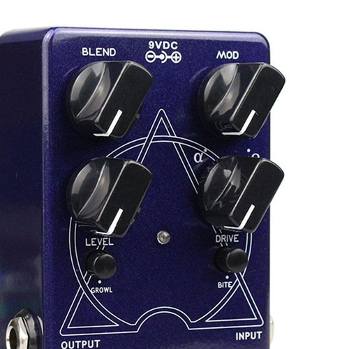 Педаль эффектов для бас-гитары Distortion DemonFX Alpha Omicron