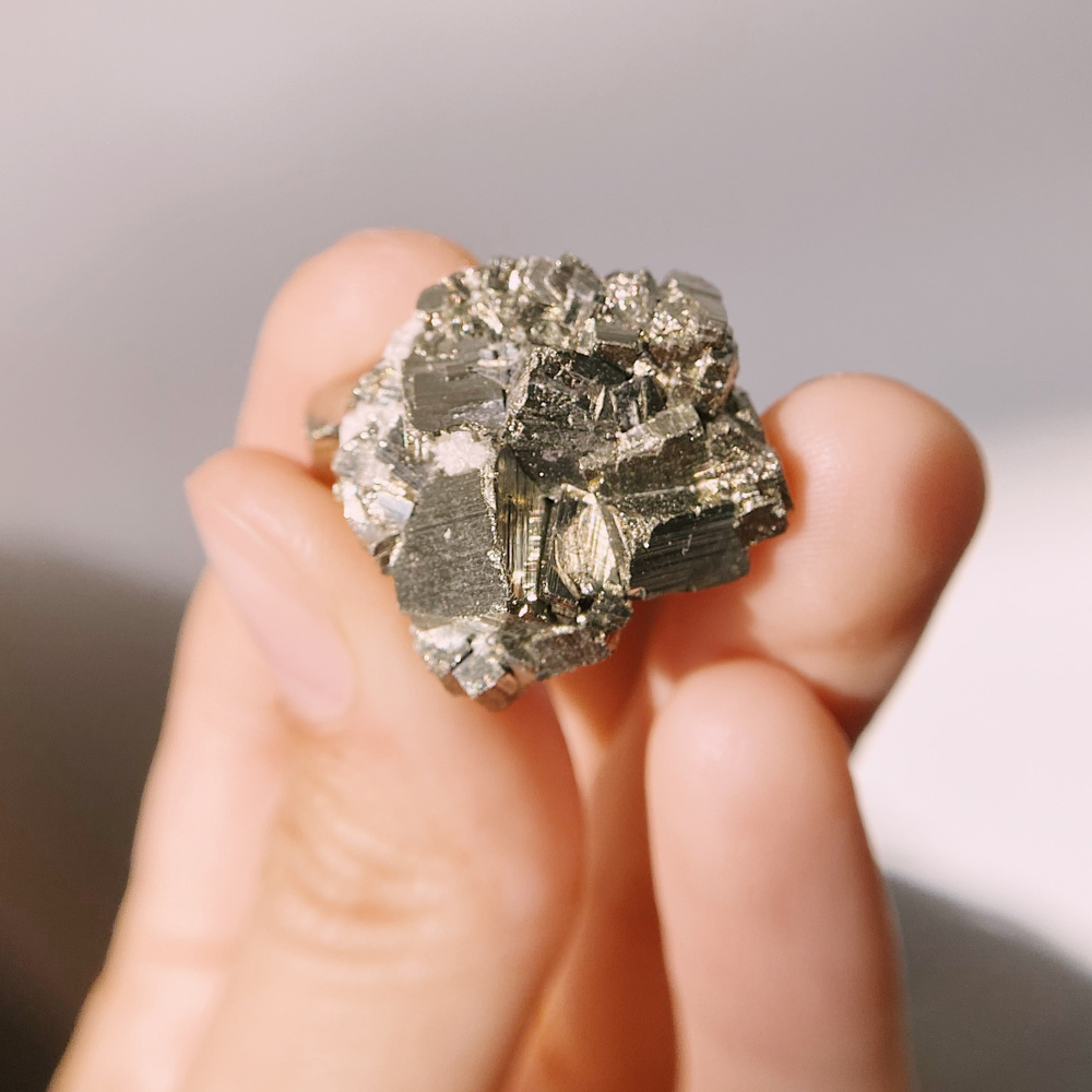 Пирит камень – свойства, происхождение и использование >> Камни ...