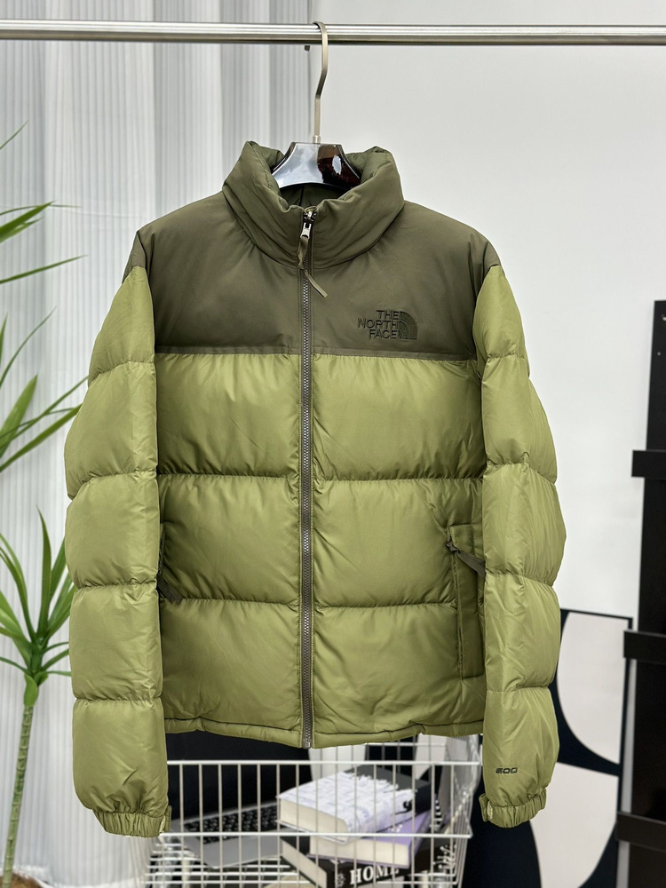 Green north hotsell face nuptse jacket