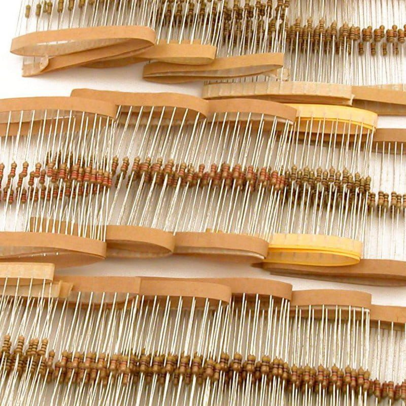 Резисторы набор 920 штук от 1 Ом - 820 Ом, 1 кОм - 1 мОм по 20 штук ...