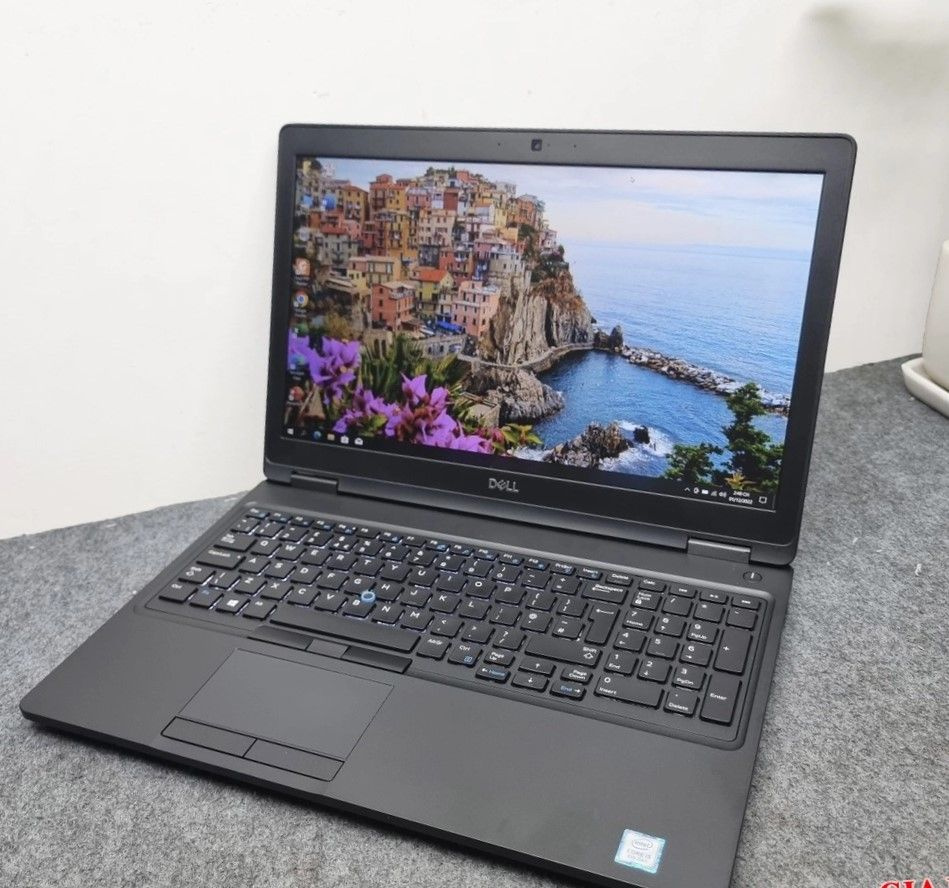 Ноутбук Dell LATITUDE 5580 купить по низкой цене: отзывы, фото,  характеристики в интернет-магазине Ozon (1290035235)