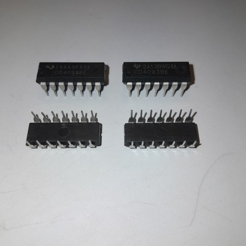 Микросхема CD4093BE, Четыре логических элемента "2И-НЕ" с триггерами ...