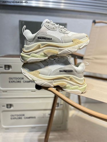 Balenciaga 45 hot sale triple s