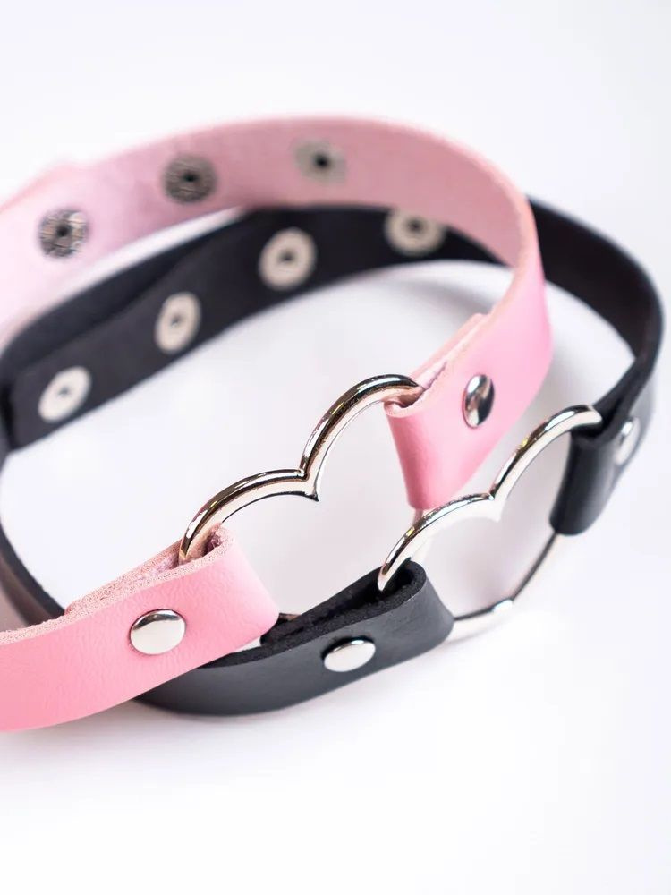 Чокер кожаный женский розовый сердце на шею / бижутерия ошейник для ...