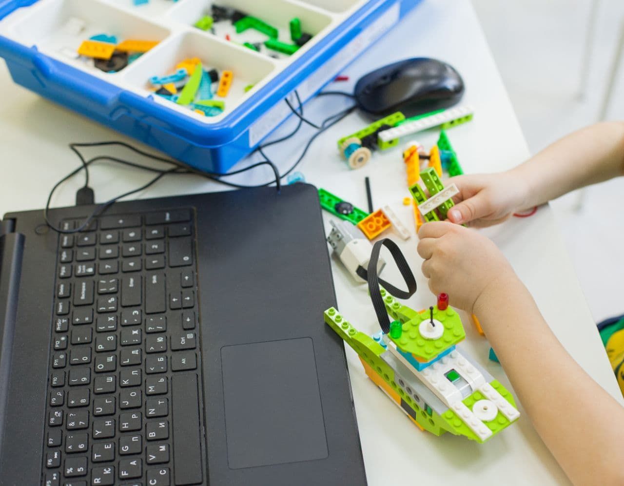 45300 базовый набор education wedo 2.0. Где продаются WEDO 2.0 лего.