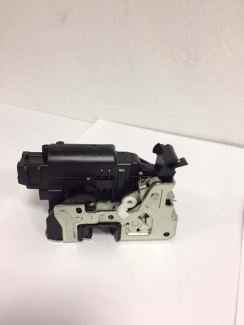 Замок двери Лада Ларгус внутренний передний правый электрический ...