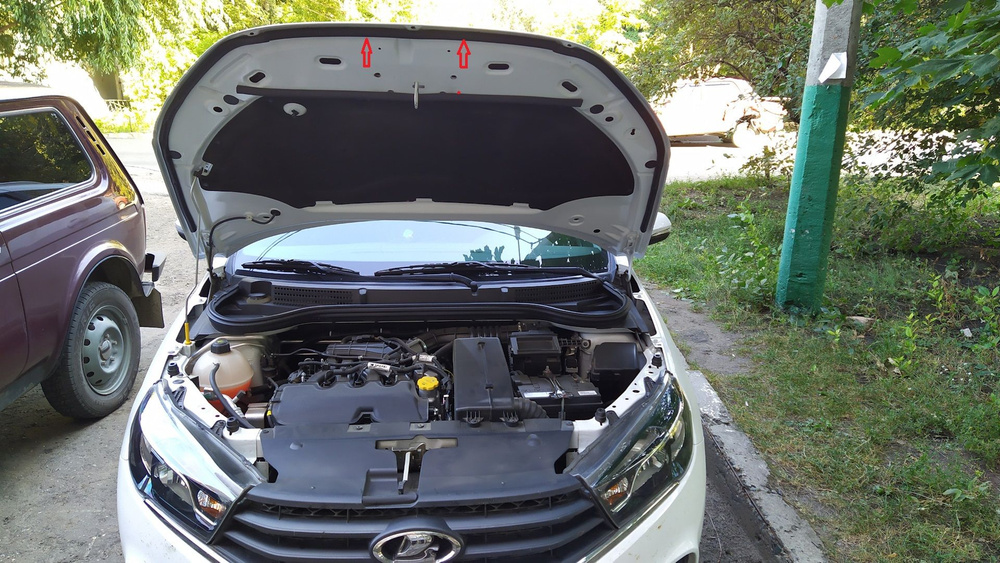 Уплотнитель капота универсальный с кромкой антипыль 3 метра с 3М ...