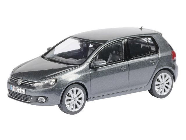 Модель машины 1:34-39 VW GOLF V 42361 серый #1