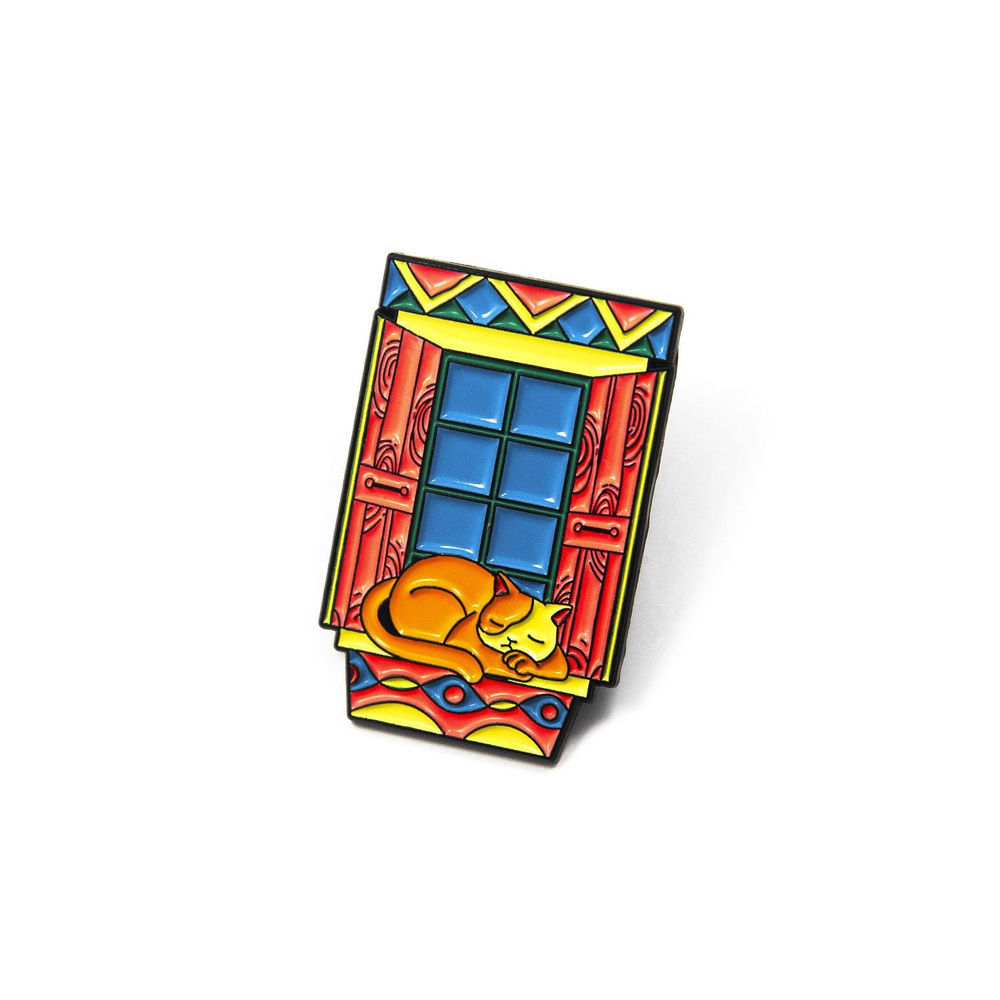 Металлический значок пин, Кошка на окошке, Наличник, Оконные ставни ...