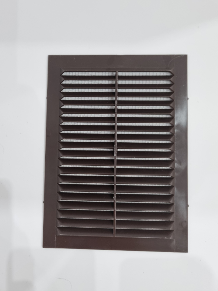 Решетка вентиляционная ЛЮКС с сеткой 135х185 мм пластиковая неразъемная коричневая  #1