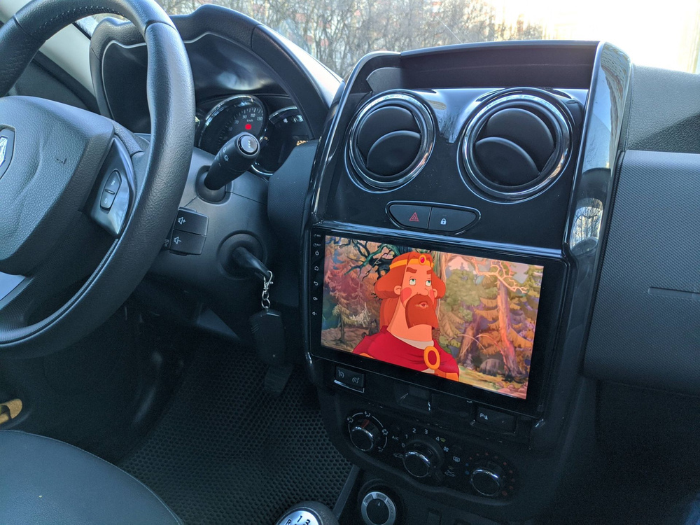 Renault Duster With Touch Screen Multimedia And Navigation System- Price and Det