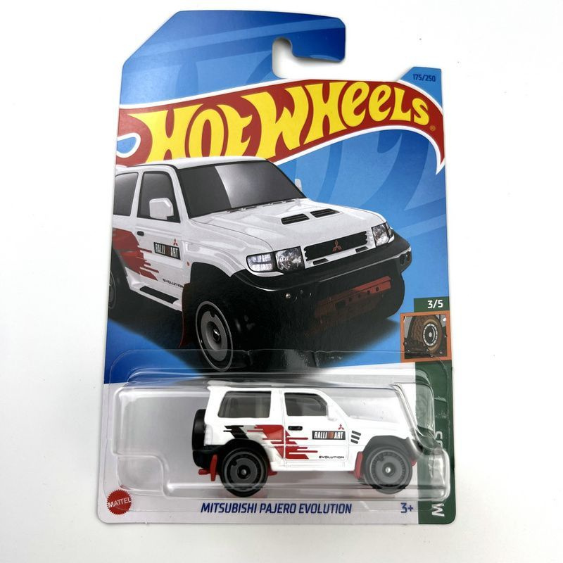 Машинка Hot Wheels коллекционная 2023 MITSUBISHI PAJERO EVOLUTION ...