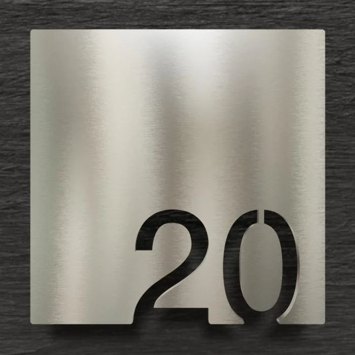 Номер квартиры 20 металлическая табличка на дверь #1
