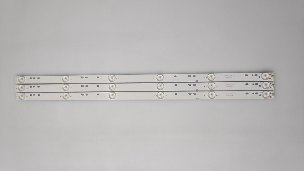 0355 Подсветка SHYS32D06-ZC14F-01 303HS320032 ( XJ32D06-ZC14F-07