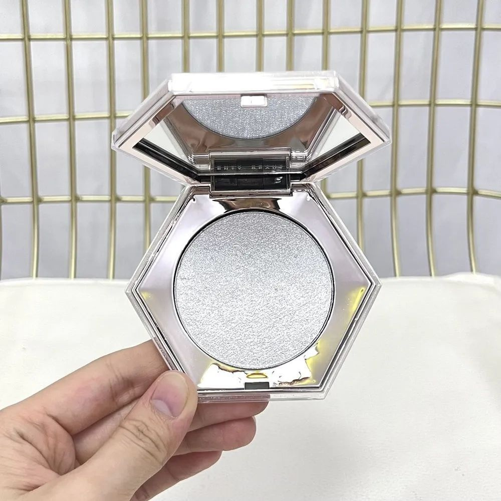 Fenty highlight store