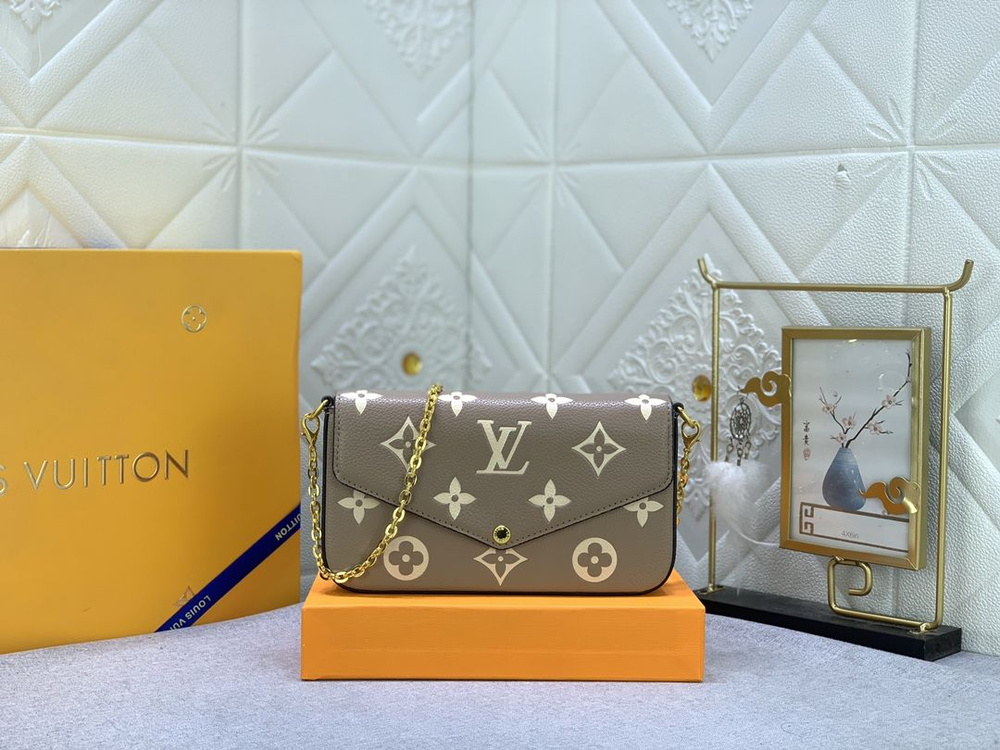 Louis Vuitton Сумка на плечо мешок #1