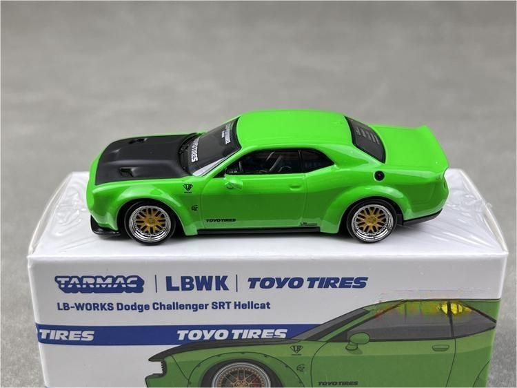 Машинка Tarmac Works TW 1/64 Dodge Challenger Widebody LBWK SRT Hellcat ...