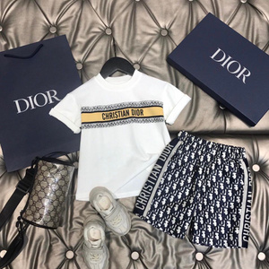 Детская коллекция Dior в ЦУМе