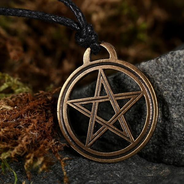 7 талисманов, которые реально работают: проверено на себе