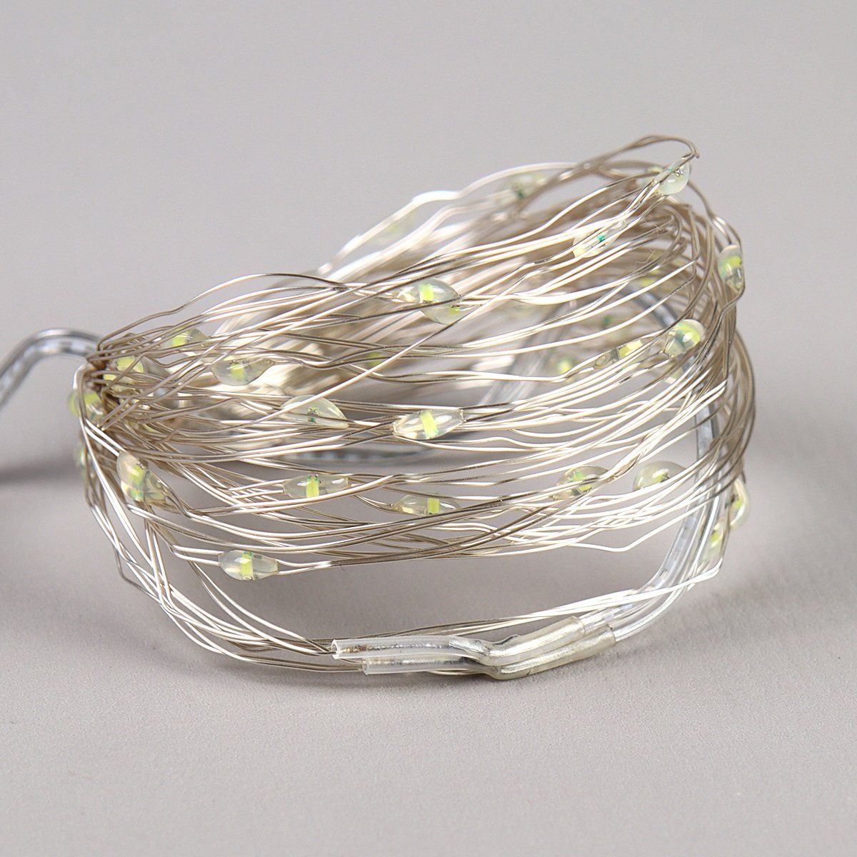 Гирлянда светодиодная нить 5 м, 50 LED,холодный белый. Гирлянда светодиодная нить 5 м, 50 LED,холодный белый.