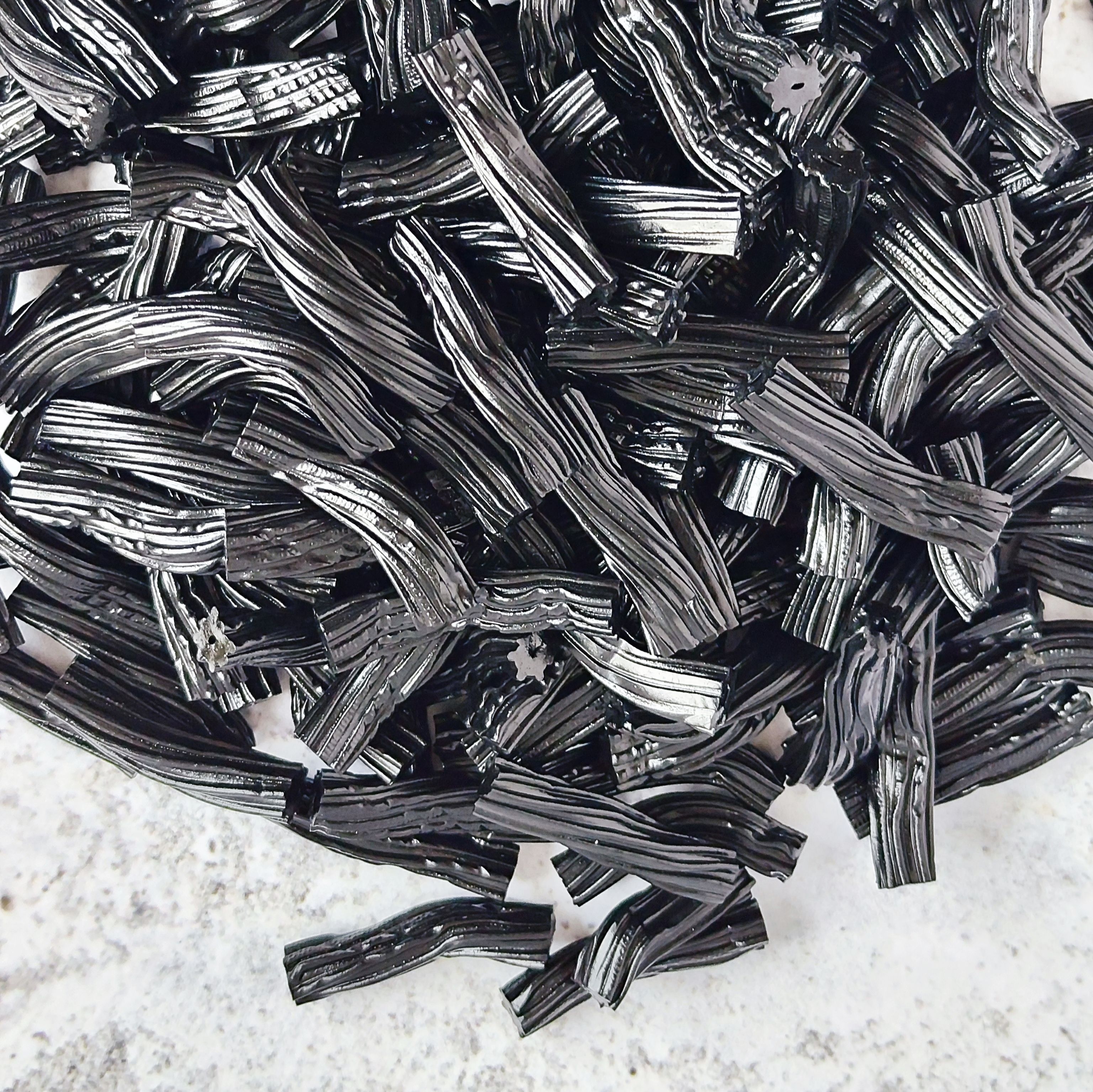 Мармелад жевательный Жгутики мини Лакрица, FINI 300 г - купить с ...