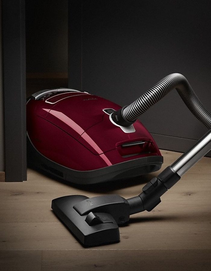 Бытовой пылесос Miele Пылесос SGDF3 Complete C3 Score Red ежевичный ...