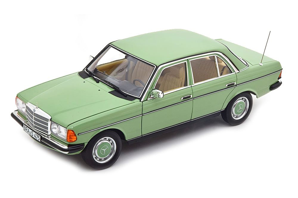 Mercedes w123 200 saloon 1982 light green    123  -    - OZON    741885397