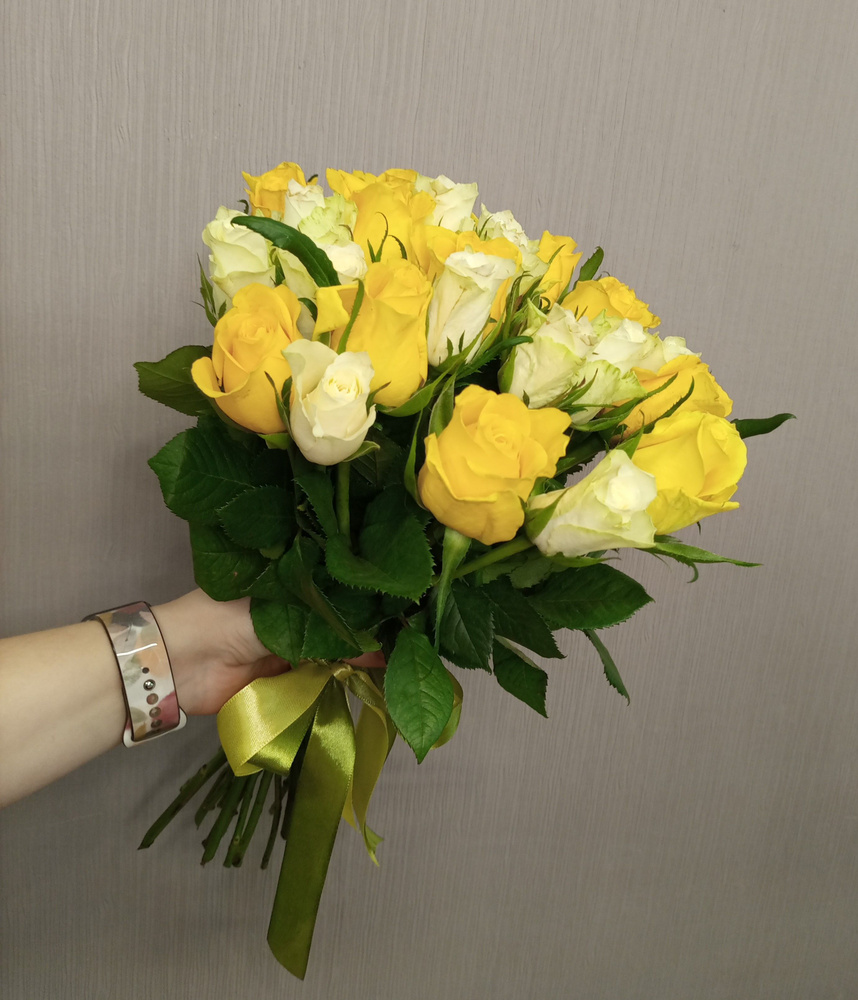 Vornikov Bouquets Роза, цвет желтый,  25 шт #1