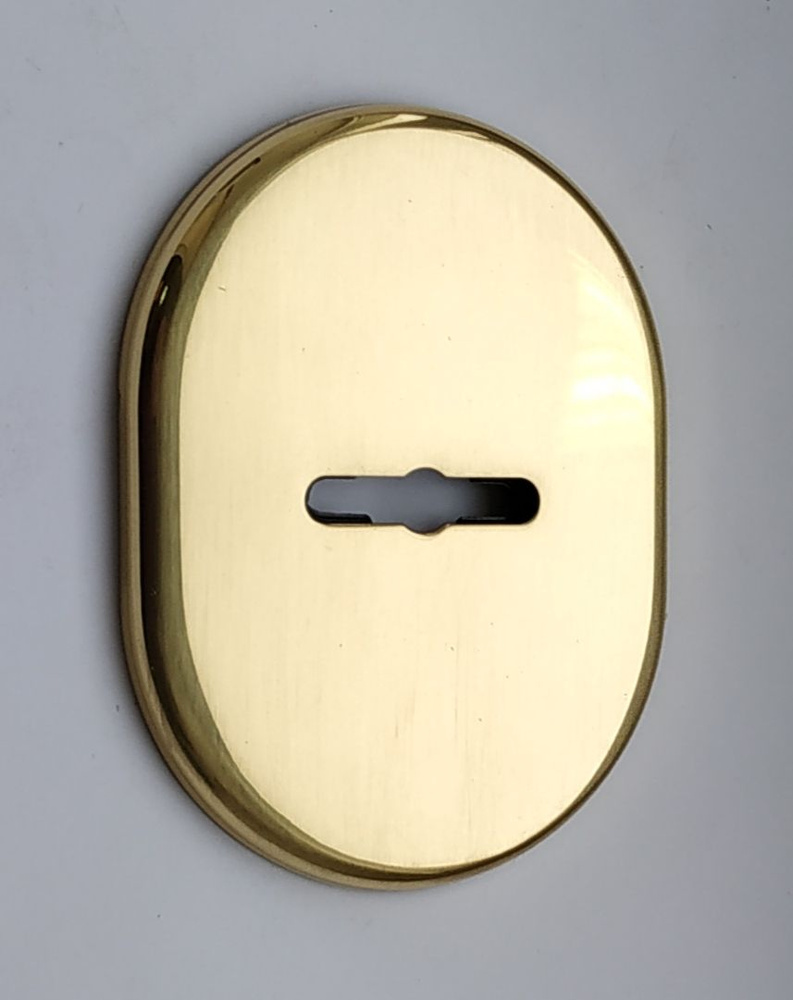 Декоративная накладка дверная со шторкой DiSec KT090 на сувальдный замок, полированная латунь  #1