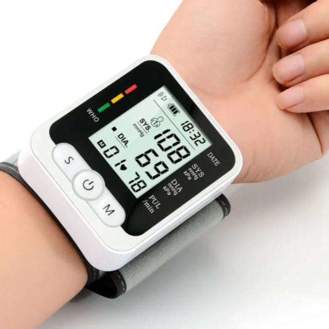Прибор для измерения на руку. Тонометр rak 189. Цифровой тонометр Blood Pressure Monitor. Цифровой тонометр на запястье rak 189. Тонометр автоматический Digital Blood Pressure Monitor.