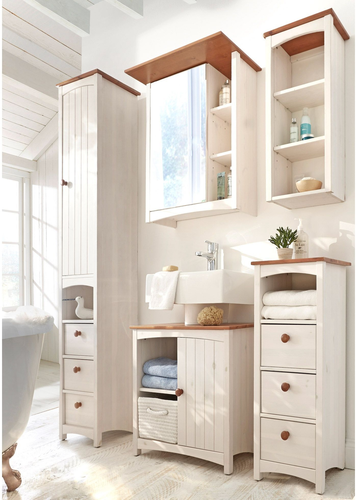 Шкаф навесной с зеркалом Паула для ванной из массива сосны, белый/черри ...